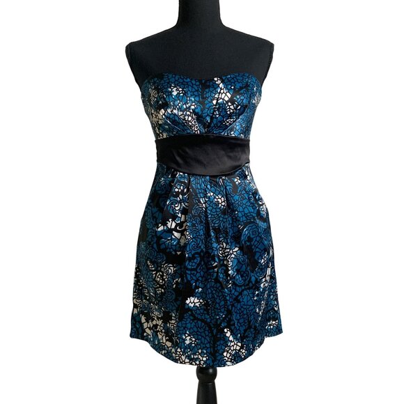 Trixxi Juniors Strapless Blue & Black Floral Pleated Dress With Bow Back Size 5 - Picture 3 of 13
